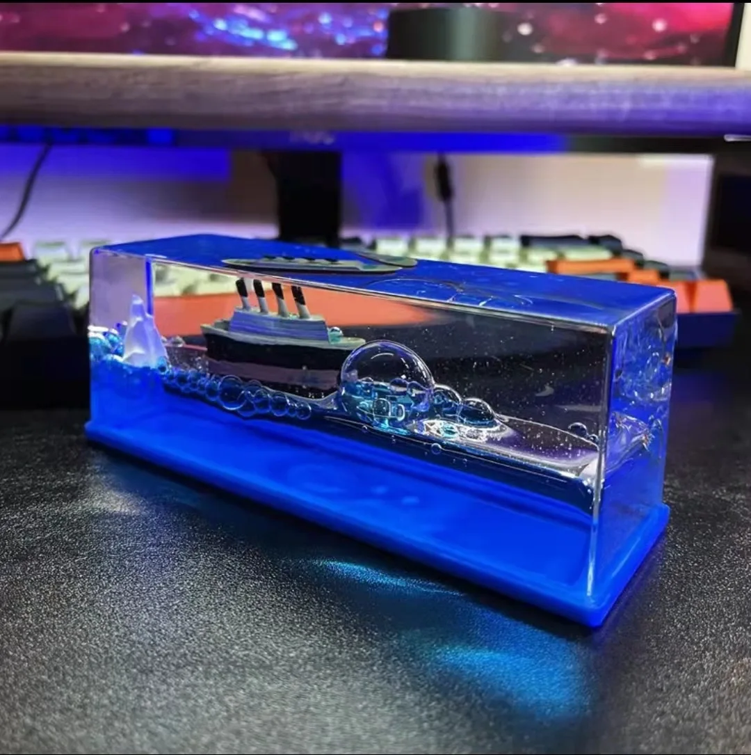 

Cruise Ship Fluid Drift Bottle Desktop Decoration Gift Acrylic Decompression Decoration Floating Ship Titanic