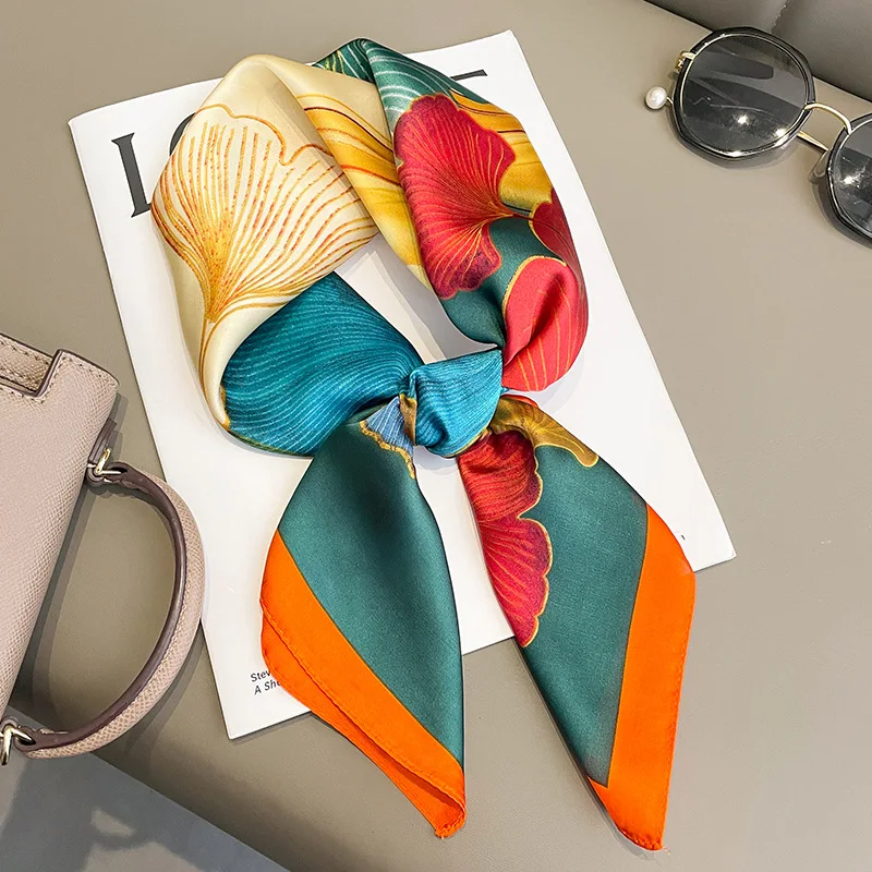 

2023 Summer 70X70CM Silk Hijab Luxury Model Sunscreen Kerchief Women Popular Square Small Turban Fashion Design For Gift Scarves