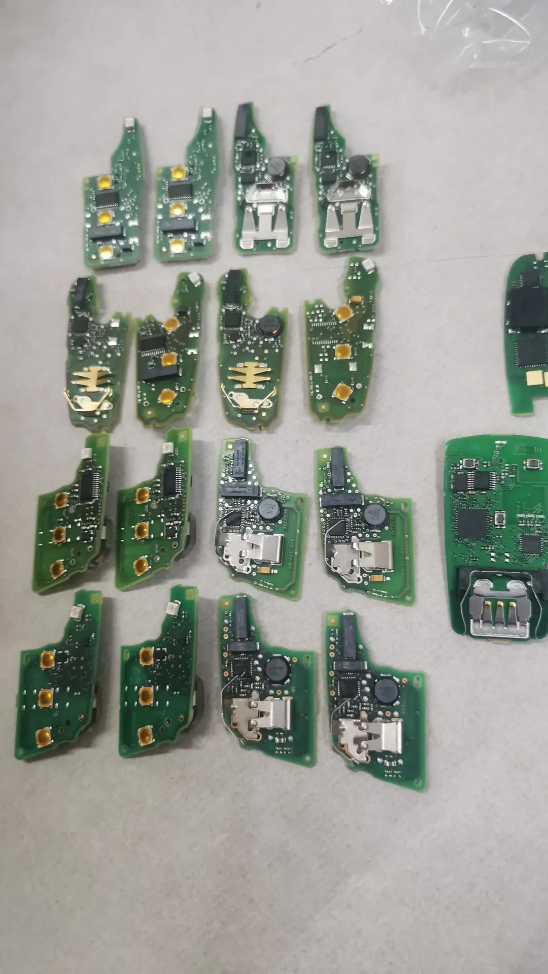

Б/у печатная плата с дистанционным управлением, оригинальная блокированная печатная плата для Volkswagen VW MQB48 5C 202AD 202AJ для Audi Q3 MBL A6L A7 A8, ремонт автомобильных ключей