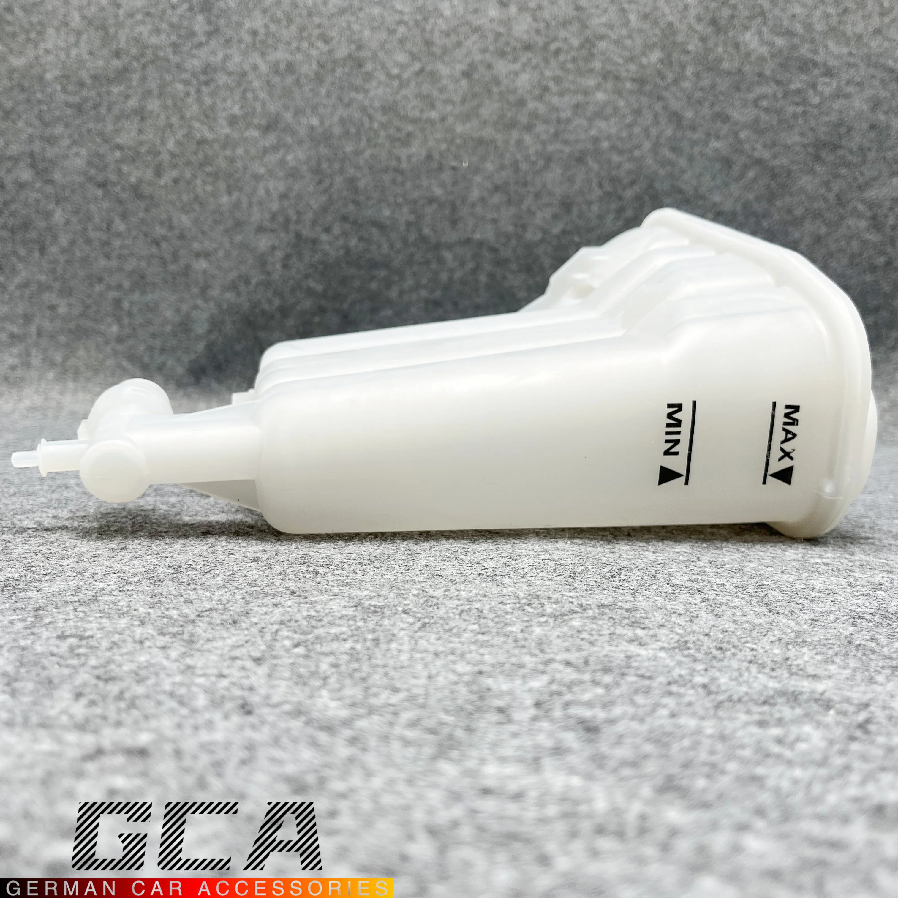 Резервуар для перелива охлаждающей жидкости. Расширительный резервуар бутылки.