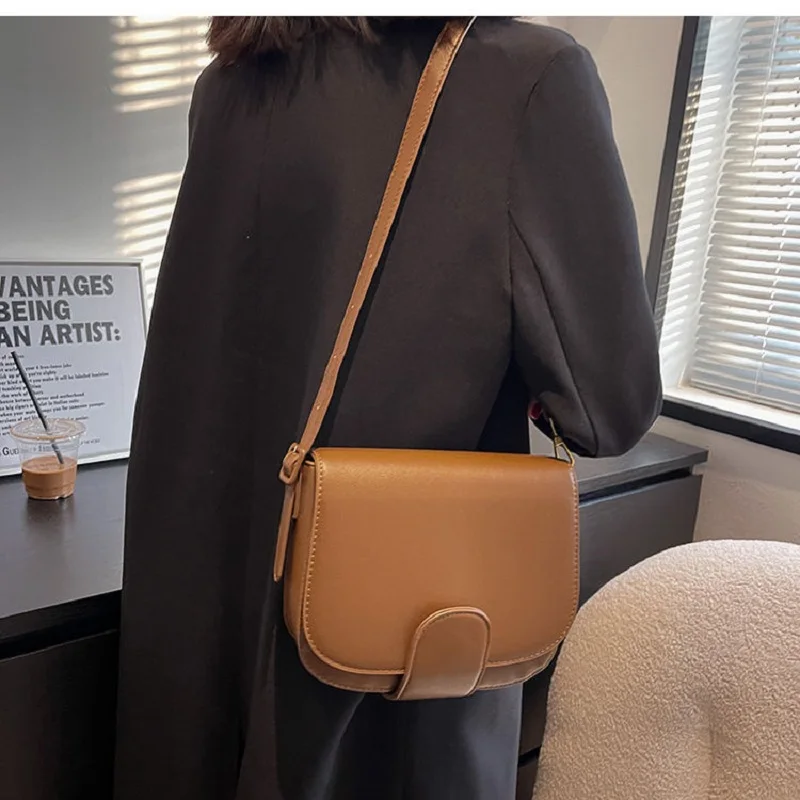 

Leather Crossbody Bags For Women Luxury Designer 2022 Trends Women Fashion Saddle Handbag Vintage Shoulder Messenger Bag