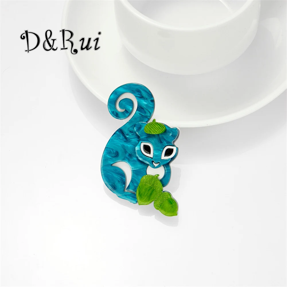 

D&Rui Fashion Blue Squirrel Pine Nut Brooches Cute Decorative Acrylic Animal Pins Clothing Jewelry Accessories Women's Brooch