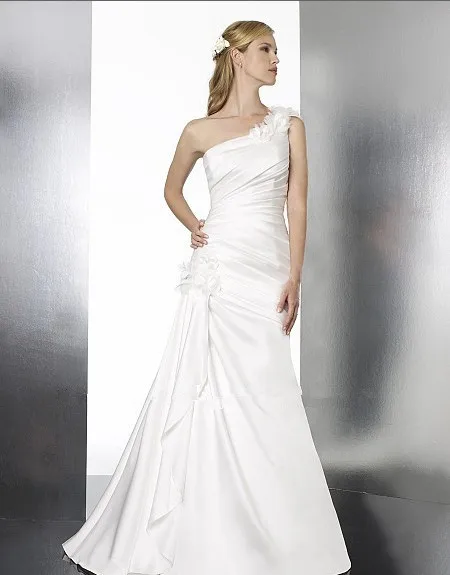 

Бесплатная доставка, новинка 2018, атласные особенности, плиссирующее свадебное платье на одно плечо с цветочным принтом, Платья для подружек...