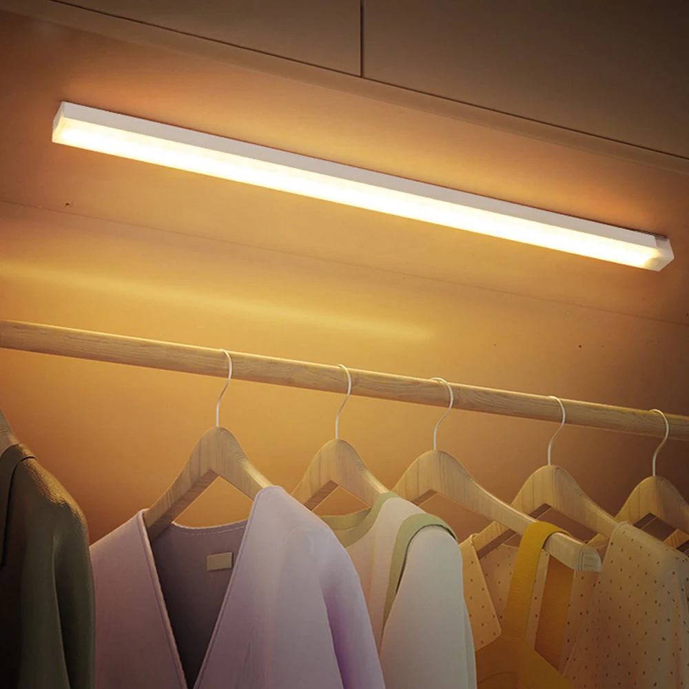 Эфирный ночник для экстренного использования с датчиком движения