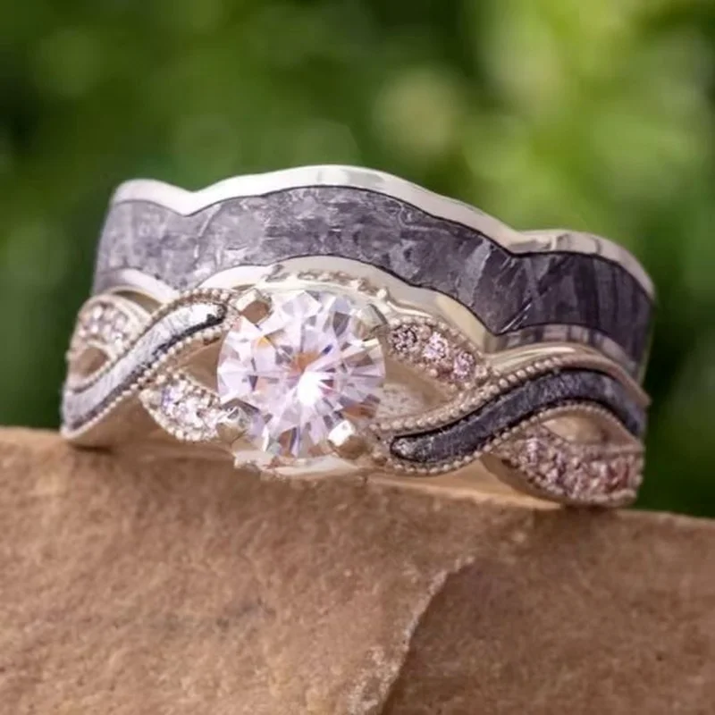 

Simple style fashion ancient silver couple ring fashion simulation diamond ring