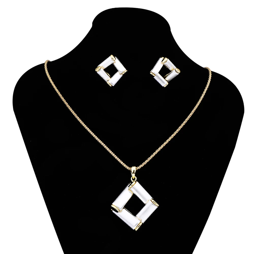

24K Gold Plated Zinc Alloy Square Geometry Pendants Necklace Earring Set Fashion Dubai Italy Women Wedding Party Bridal Gifts