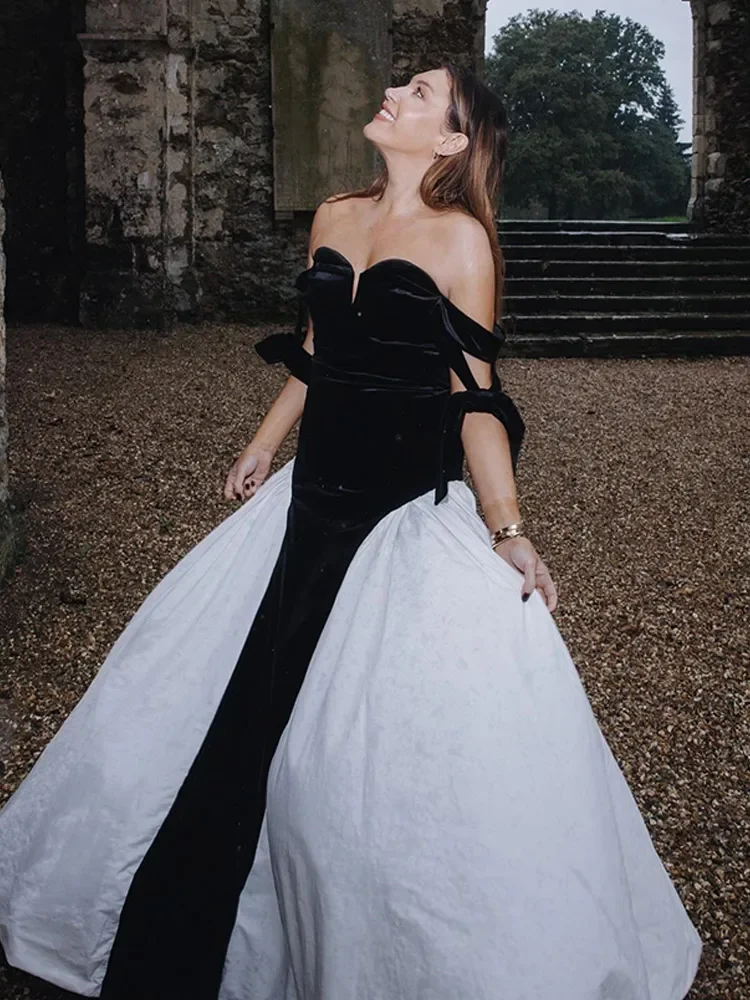 Модное черно-белое замшевое платье контрастного цвета женское элегантное