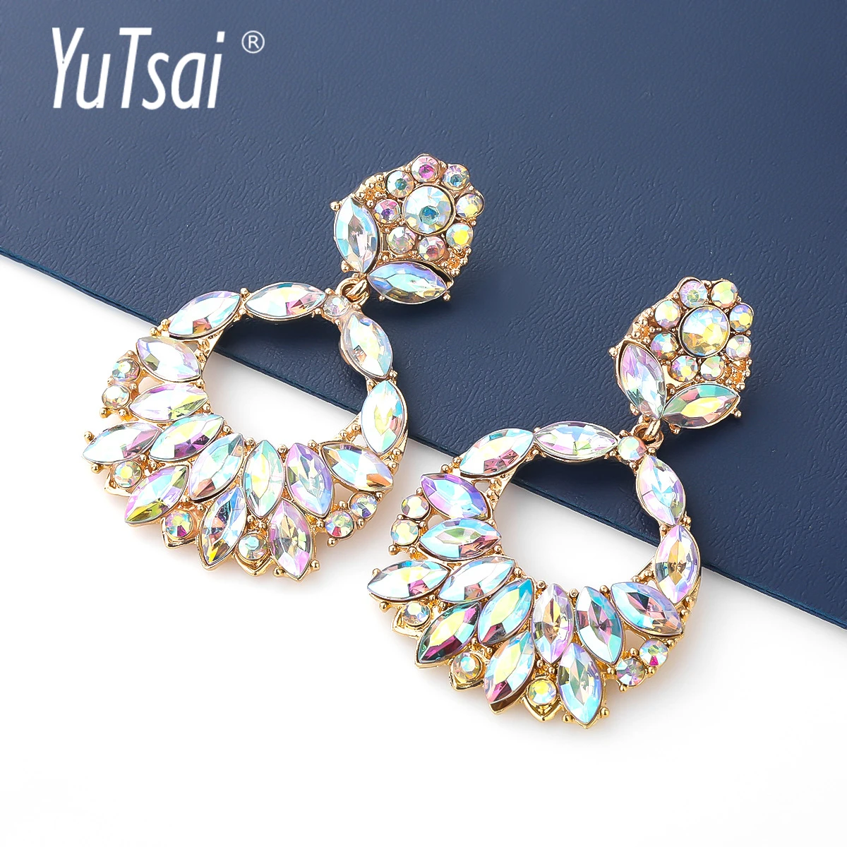 

YUTSAI New Personality Super Flash Flower Round Rhinestone Drop Earrings Exaggerated Geometric Alloy Earring YT1001