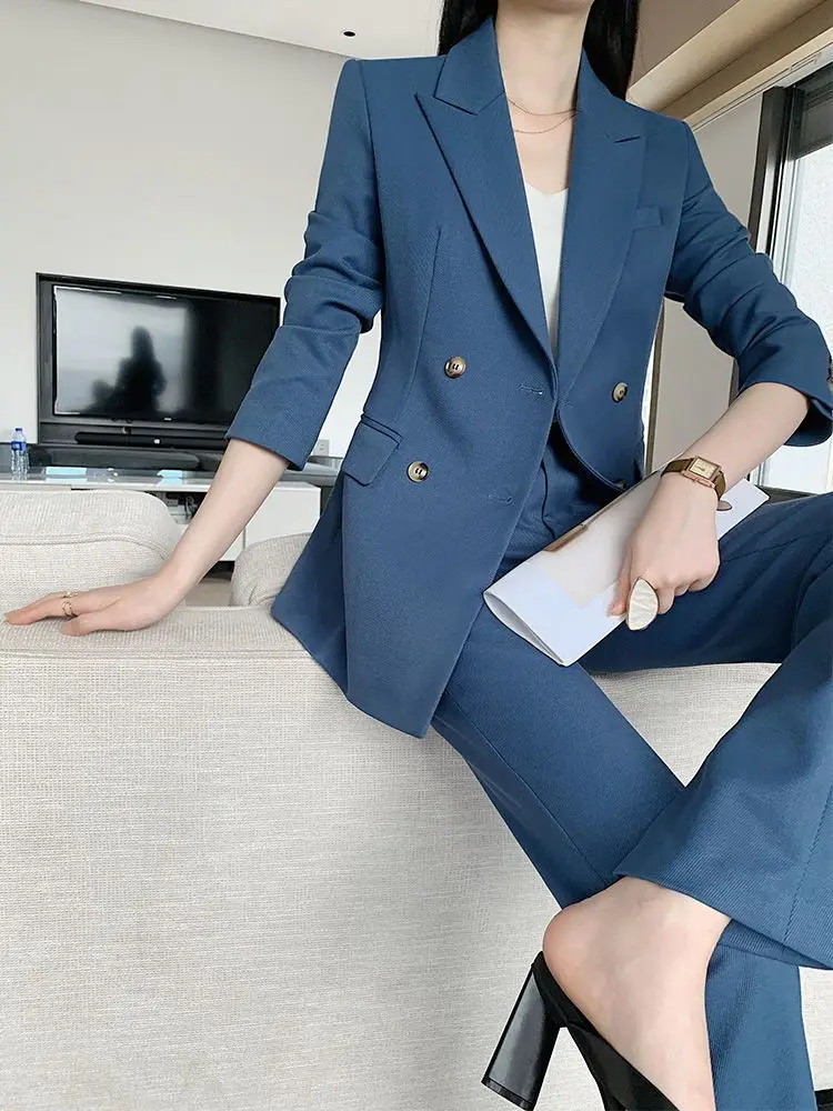 Рисунок 4 - Женский костюм из двух предметов