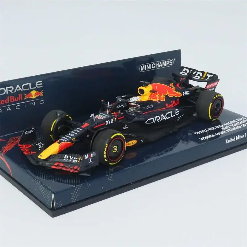МИНОЧАМПС 1:43 2022 F1 RB18 No1 Макс. # 11. S.PEREZ Саудовская Аравия ГП гоночная модель