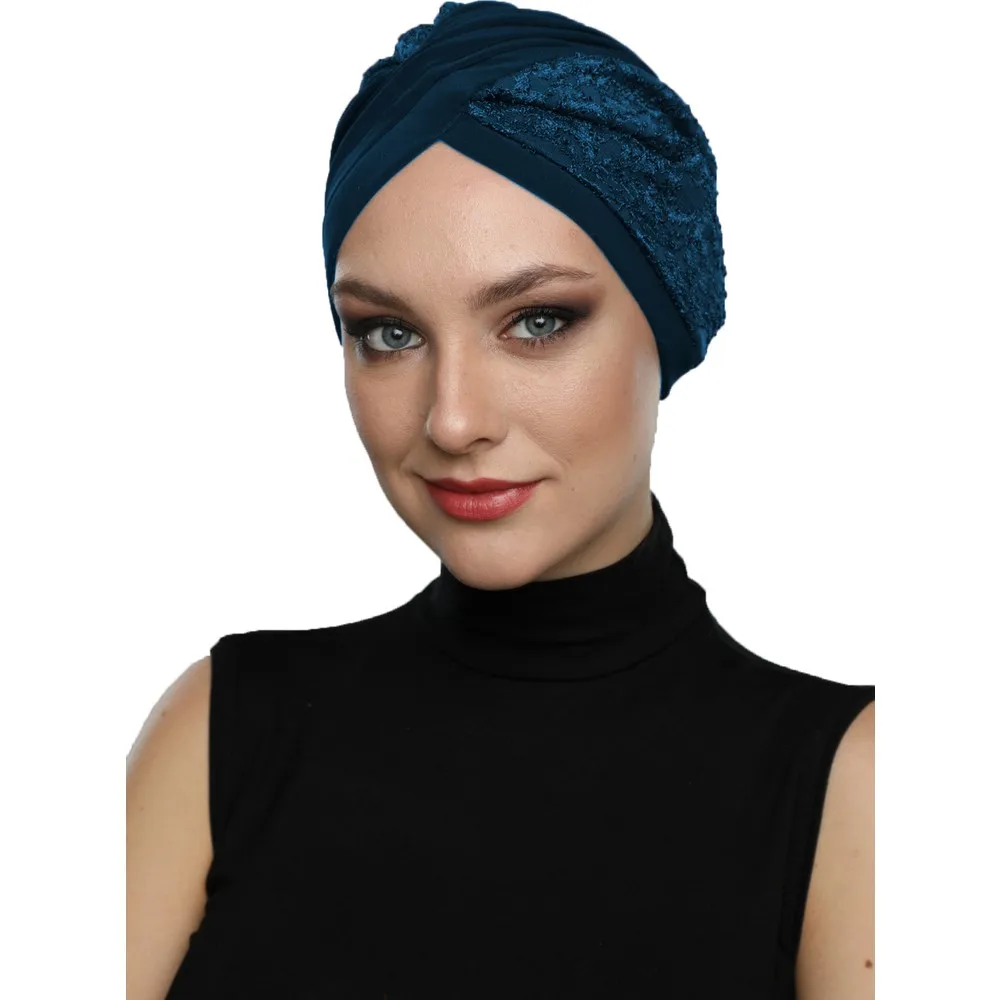 

Dorlie Cross Lace Ready Bone