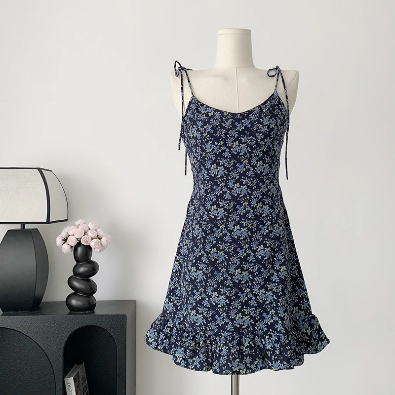 

Женское платье-миди на бретелях-спагетти, с цветочным принтом