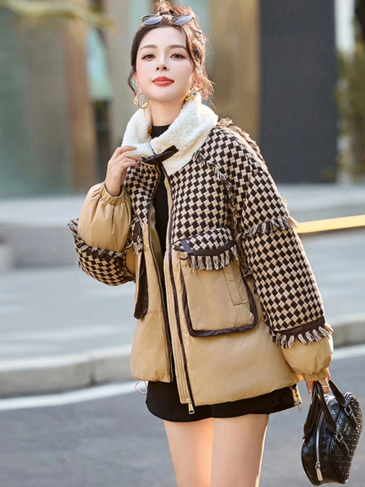 Новинка зимы 2024 пуховик Western Sle уменьшающая возраст лоскутная верхняя одежда с