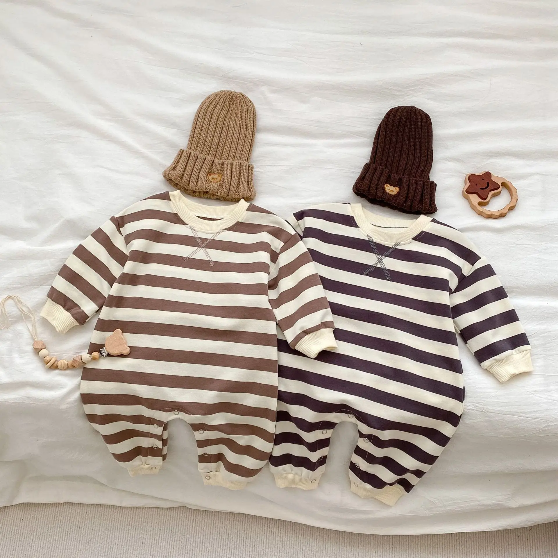 

4474C Newborn Clothes Striped Jumpsuit 2023 Spring New Color Matching Stripes Boy's One Piece Clothes Girl Climbing Clothes