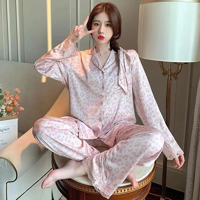2022 New Silk Ladies Pajamas Autumn Ice Silk Long Sleeve Pants Set Printing Fashion Pajamas Women's Homewear