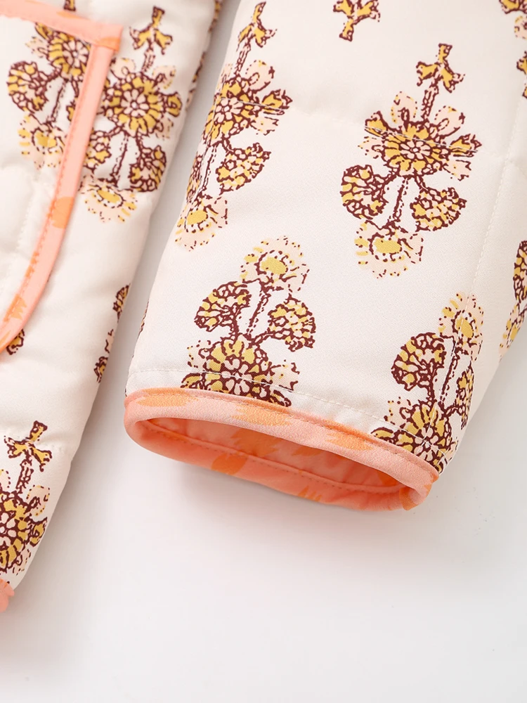 Женская куртка KAOPU ZA с накладными карманами