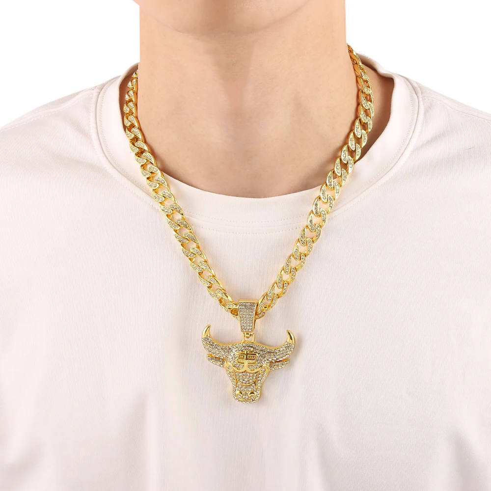 

Fashion Cow Head Iced Out Pendant Necklace Lion Head Shine Crystal Jewelry Animal Miami Punk Collar Gifts Hip-hop Accessories