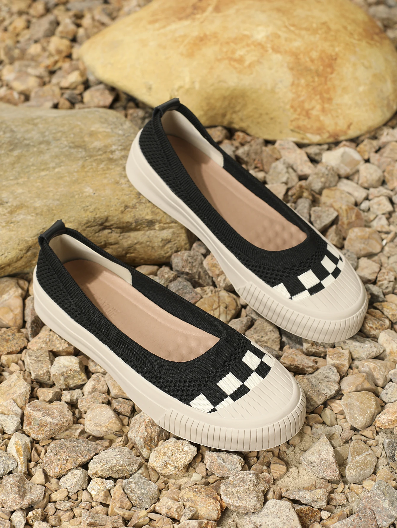 Рисунок 2 - Туфли Unykosnp женские с вулканизированной