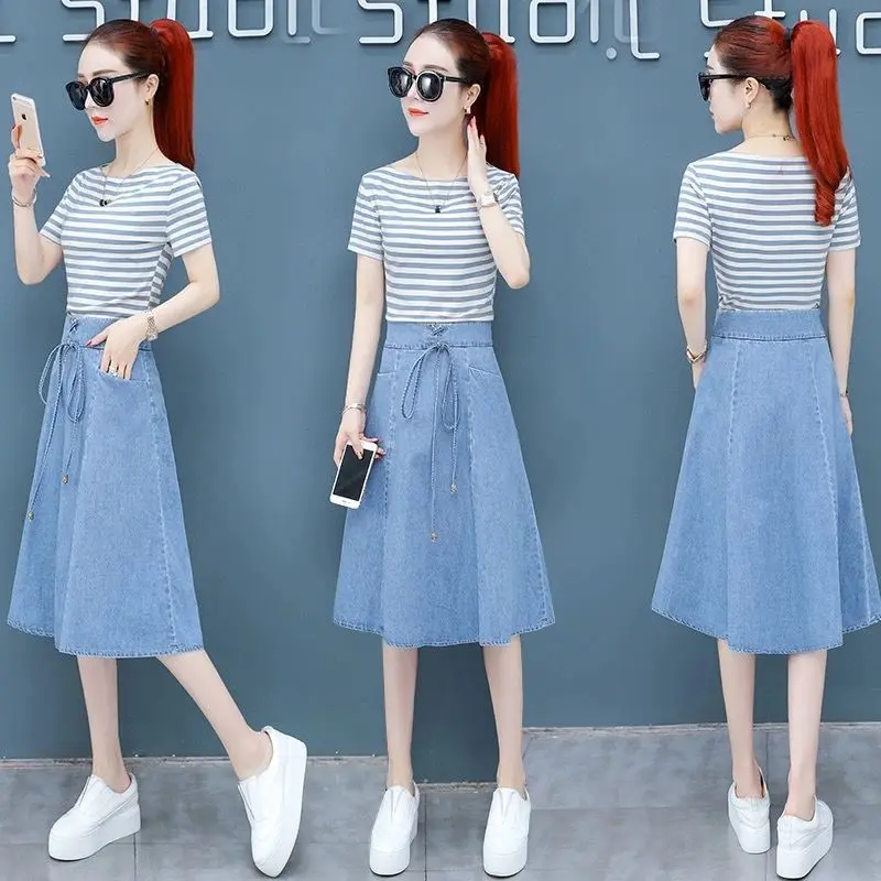 

Summer New Women Two-piece Suit Loose Casual Stripe Print T-shirt and High Waist Denim Skirt 2 Piece Set Womens Outfits Q263