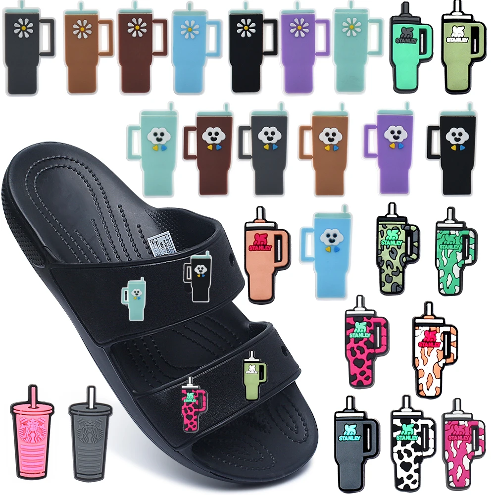 

Creative water bottle Cute Garden Shoe Buckle Decoration Suitable for Crocodile Jibz Children's Christmas Gift for Men and Women