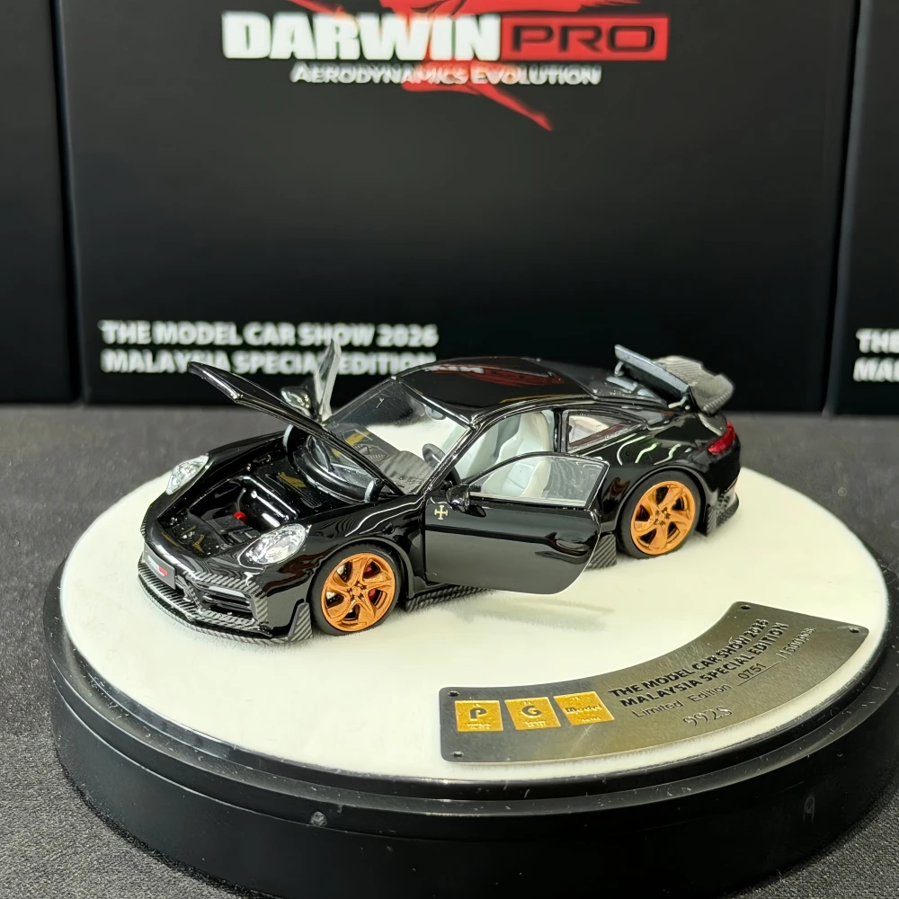 Фото Модель автомобиля PGM 1:64 Chopin DarwinPRO 992S из литого металла №5