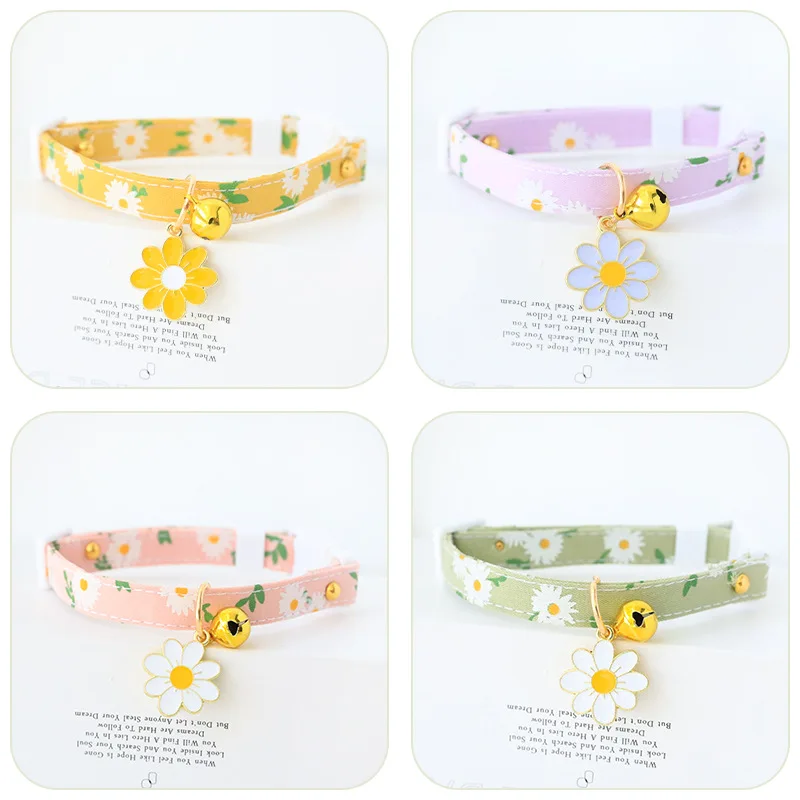 

Daisy Print Collar Adjustable Beauty Cat Pet Collar with Bell Dog Necklace Cute Little Cat Dog Flower Pendant Cat Accessories