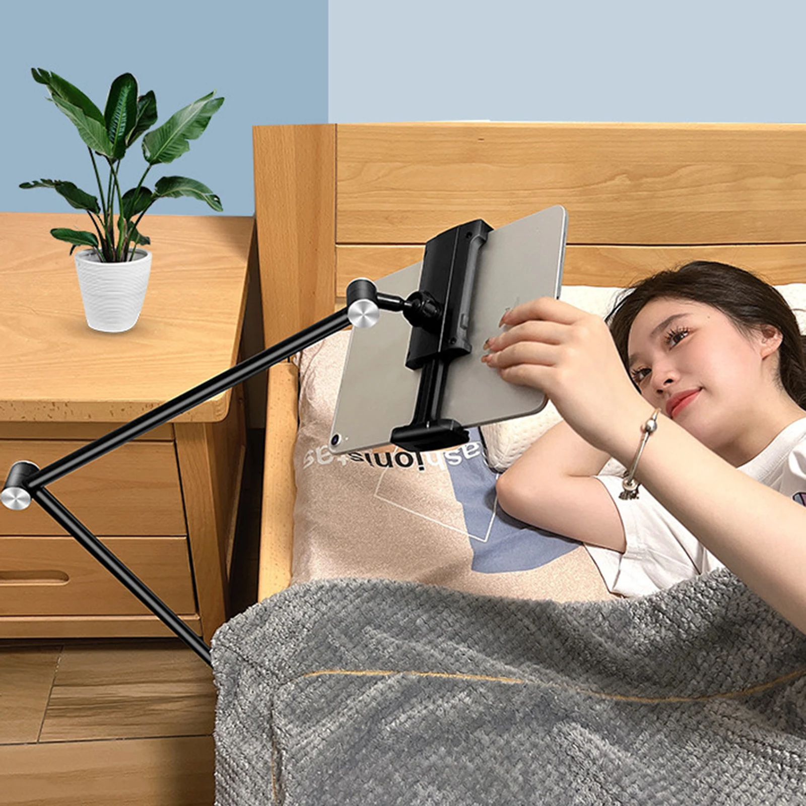 

Aluminum Alloy Tablet Mount 360 Degree Rotating Phone Tablet Holder Long Arm Clamp Adjustable Foldable for iPhone 14 iPad Switch