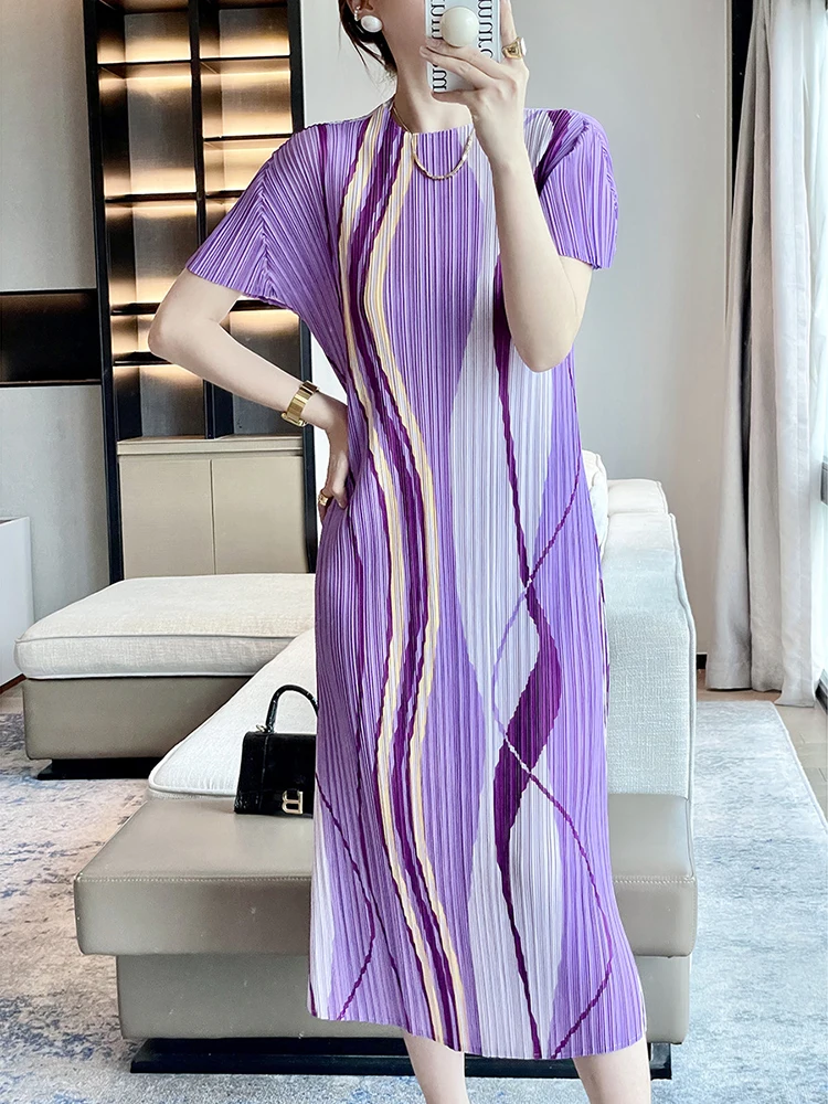 

Miyake Print Pleated Dress for Women, Short Sleeve, Round Collar, Loose, Medium, Long, Casual, A Line, Versatile, Elegant Dresse