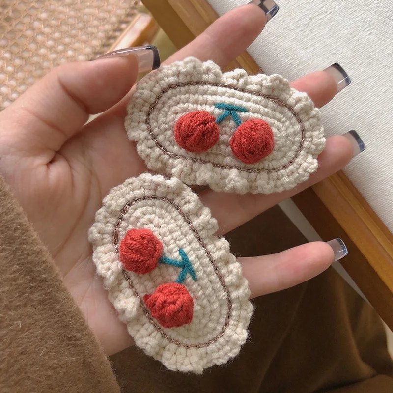 

New Cute Wool Knitted Cherry Hair Clip Korean Flowers Headdress Hand-Woven Side Clip Women Jewelry Hair Accessories Wholesale