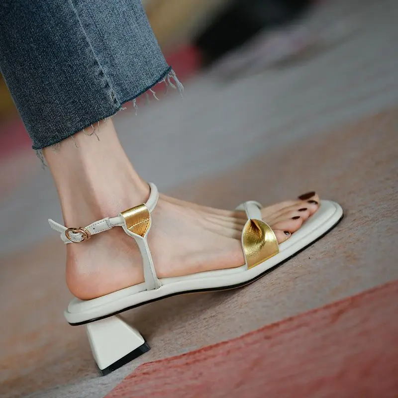 

Open Toe Chunky Ladies Shoes Buckles with Medium Heels One Word Summer 2023 Sandals for Women Block Heel Footwear Thick Trend F