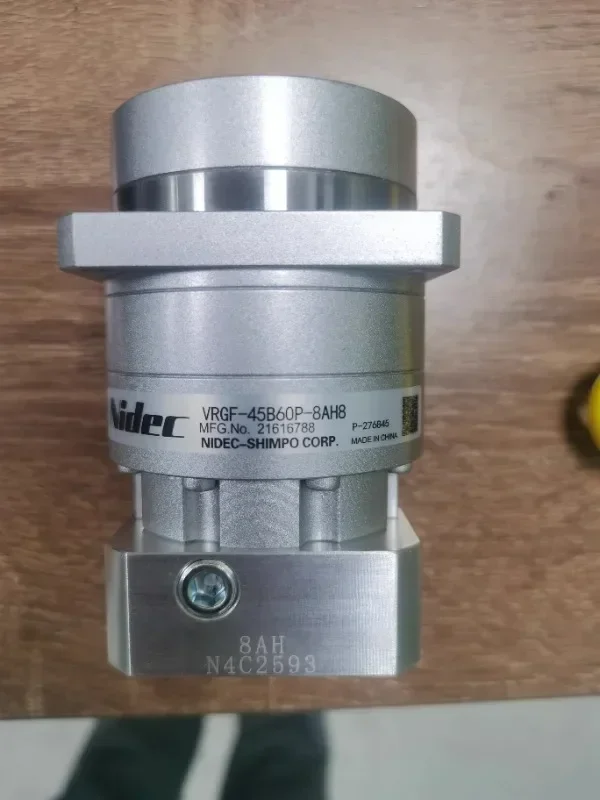 Редуктор NIDEC Xinbao VRGF-60/90/120/170 прецизионный редуктор 3 точки