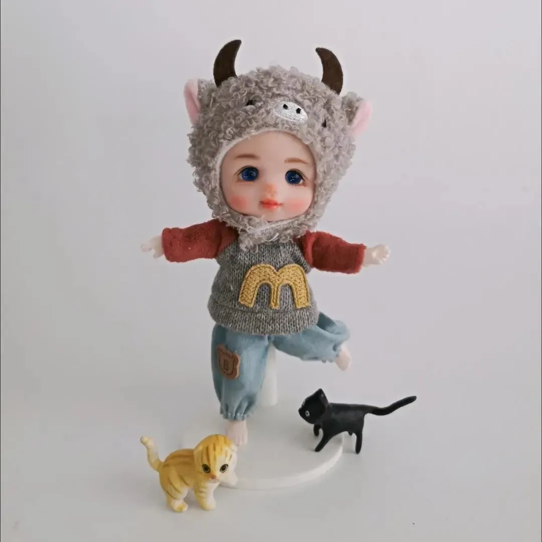 Одежда и аксессуары для кукол