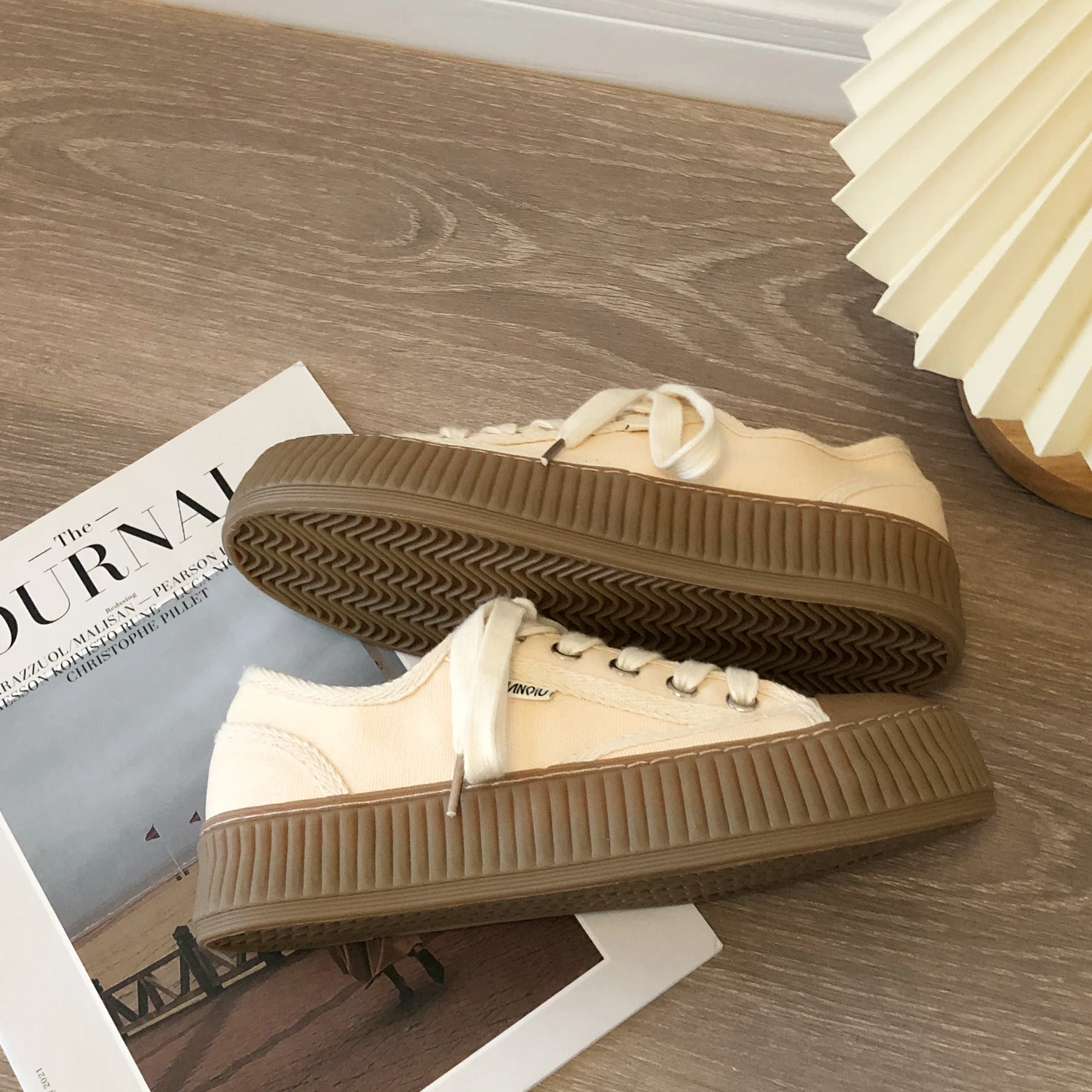 

Women Small White Shoes Espadrilles Platform Casual Female Sneakers All-Match Round Toe Modis Retro Cross 2022 Leisure Rubber Fa