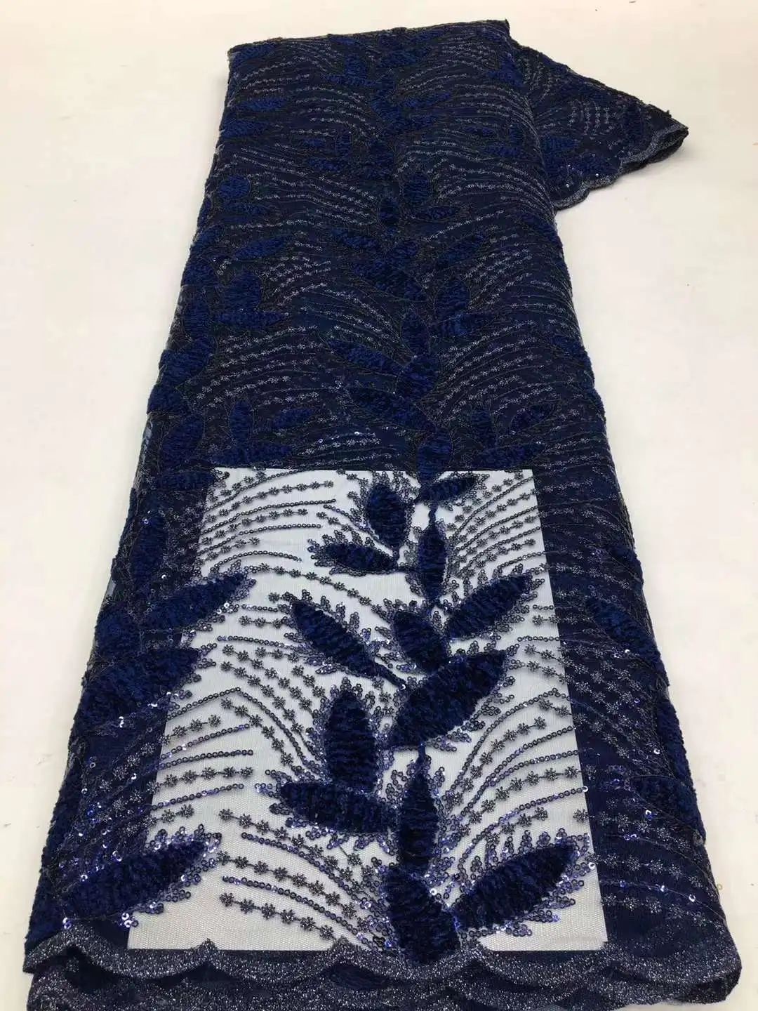 

French Sequins 3D Tulle Lace Fabric 2022 High Quality Nigerian Embroidery African Lace Fabric 5 Yards For Wedding Dress Sewing