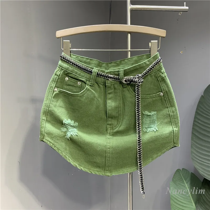 Юбка женская короткая армейского зеленого цвета с высокой талией |