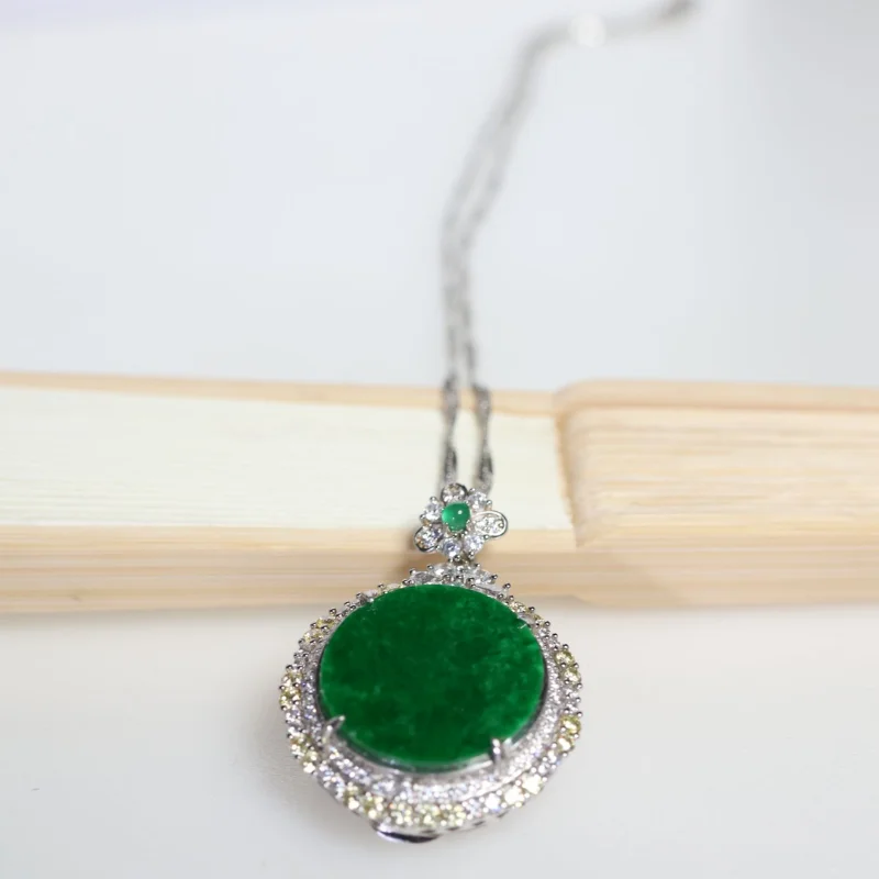 Laokeng No Affair Круглый Брендовый Кулон С Нефритовой Пряжкой Золотой Вставкой Зеленый