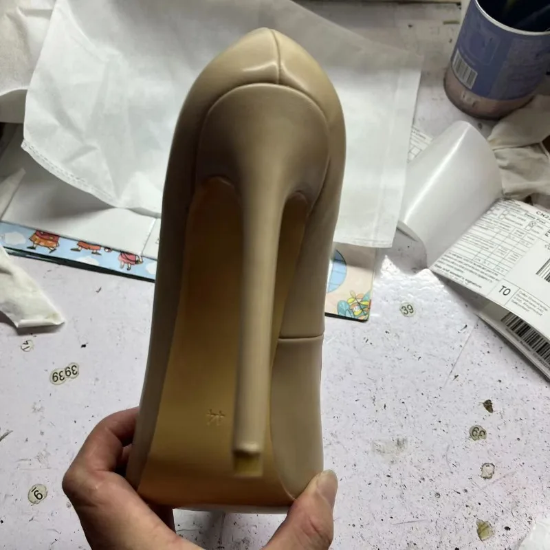 Женские туфли-лодочки на тонком высоком каблуке привлекательные свадебные туфли