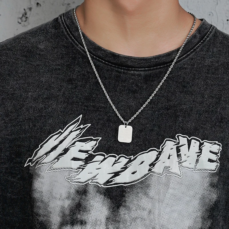 Ожерелье с подвеской из квадратной пластины буквой 520 мужское и женское простое