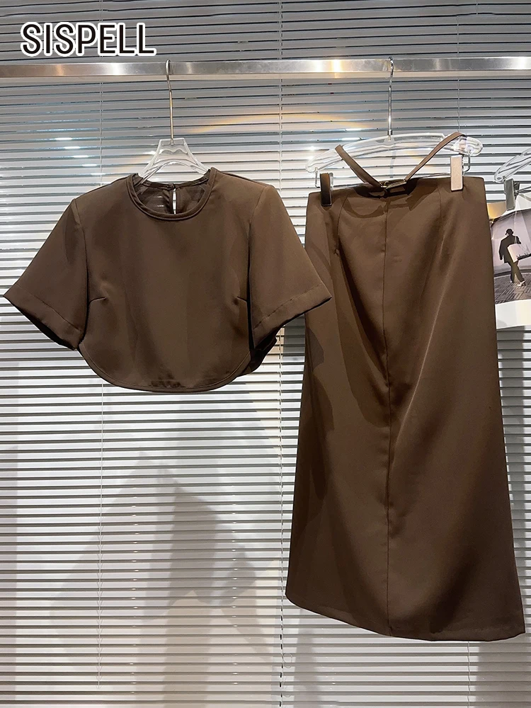 

Женский вязаный комплект SISPELL из двух предметов, короткий топ с круглым вырезом и коротким рукавом, юбка с высокой талией и разрезом и поясом, летний комплект для женщин