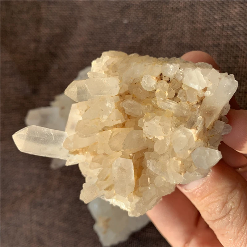 Natural Stone Ore Irregular White Crystal Cluster Rough Rock Gemstone Ornaments Feng Shui Mineral Specimen Pillar Quartz Gift