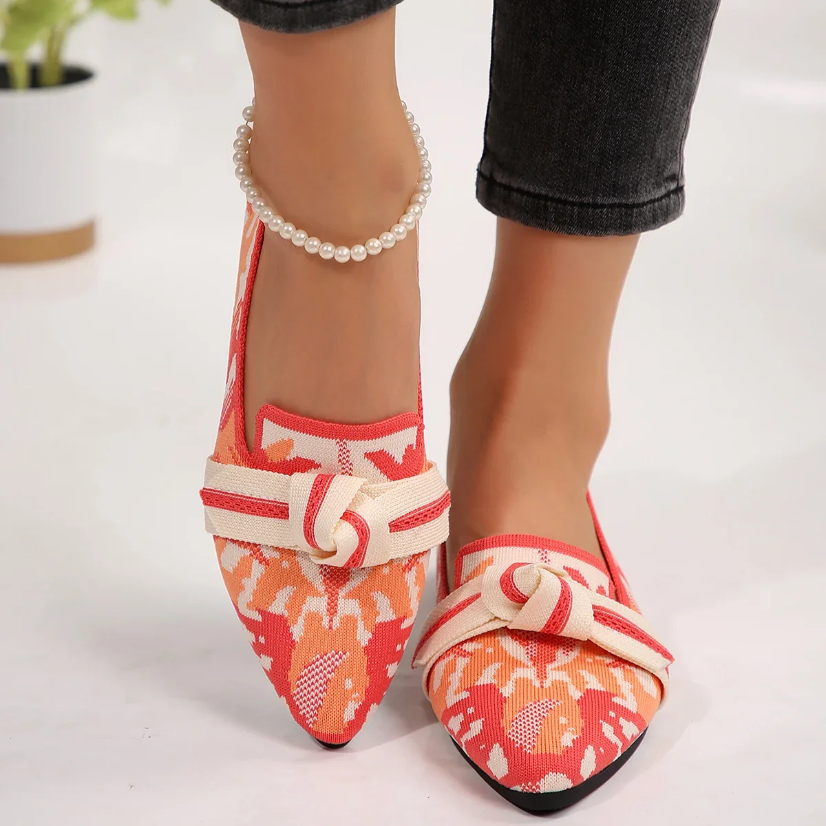 Женские туфли на низком каблуке балетки заостренный носок без застежки