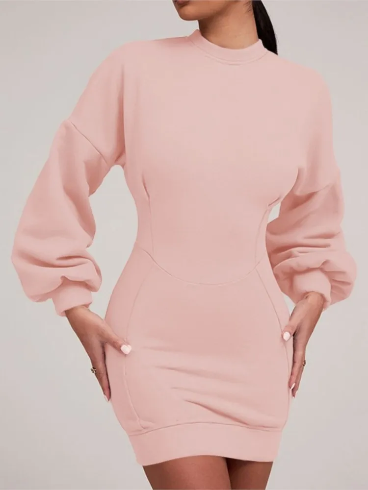 Женское облегающее платье-свитшот с рукавами-фонариками и круглым вырезом