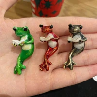 luxury green crystal frog brooch rose color animal brooches pins for women dress coat accessories