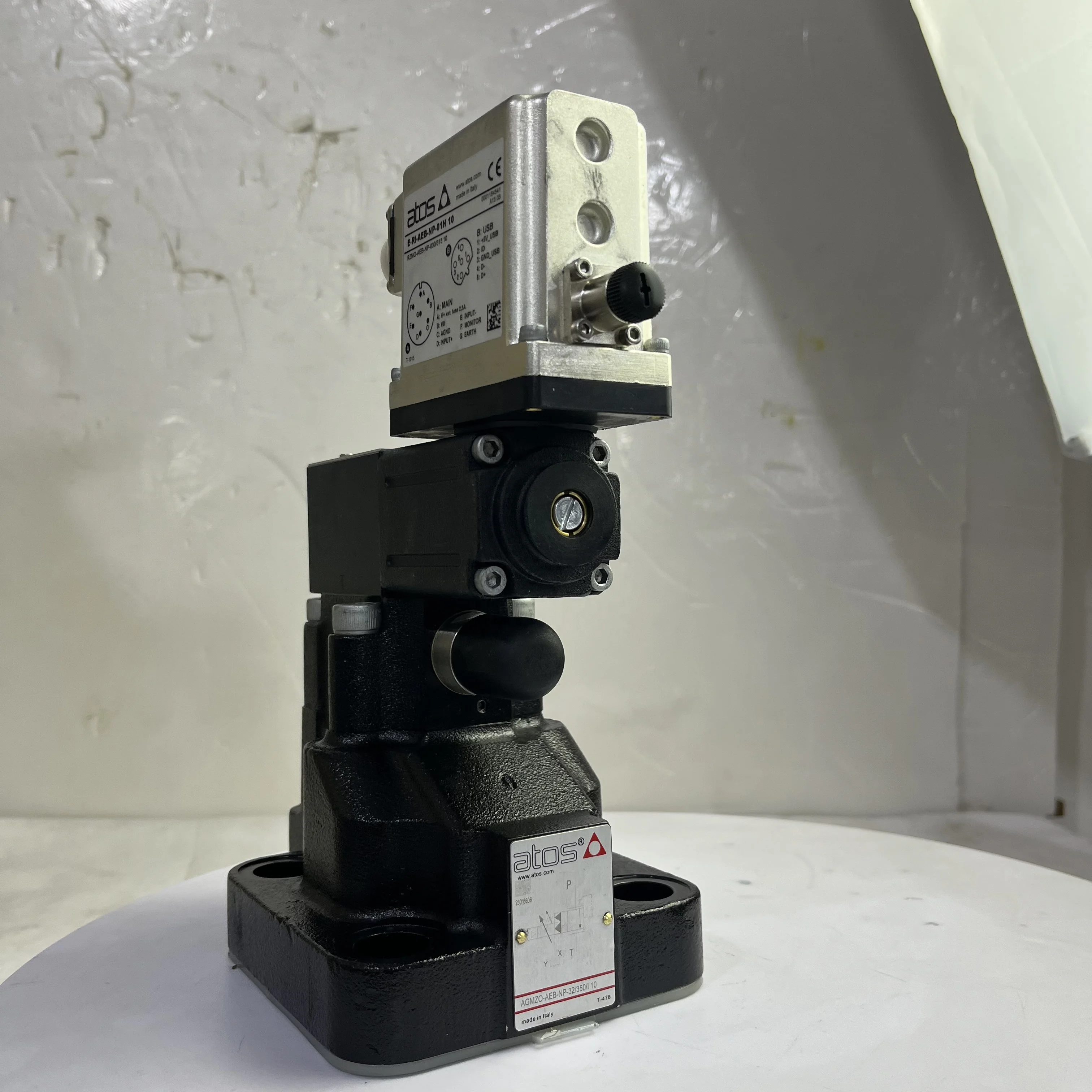 Пропорциональный клапан лучшего качества и оригинального RZMO RZMO-P1AEB-NP-010/350/I 10