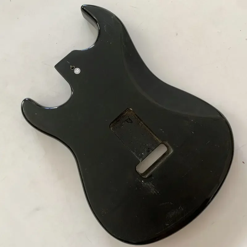 FB806 Black Color Stato Electric ST Гитарный корпус SSS Звукосниматели Тремоло Модель Правая рука