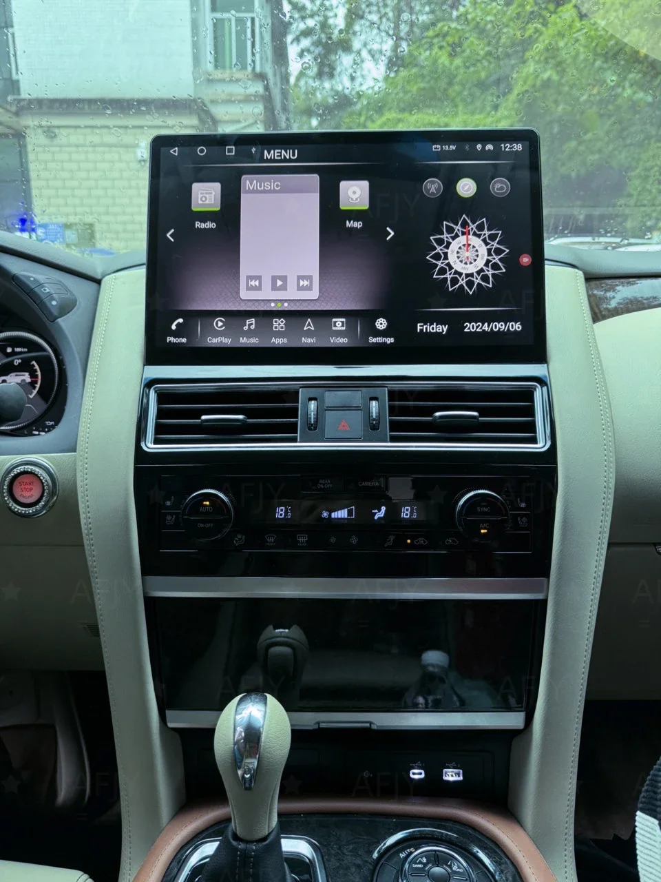Фото 16,9-дюймовый автомобильный радиоприемник для Nissan Patrol Y62 Armada 2010-2022 с CarPlay, GPS-навигацией, мультимедиа, DVD-плеером и поддержкой Android Auto №4