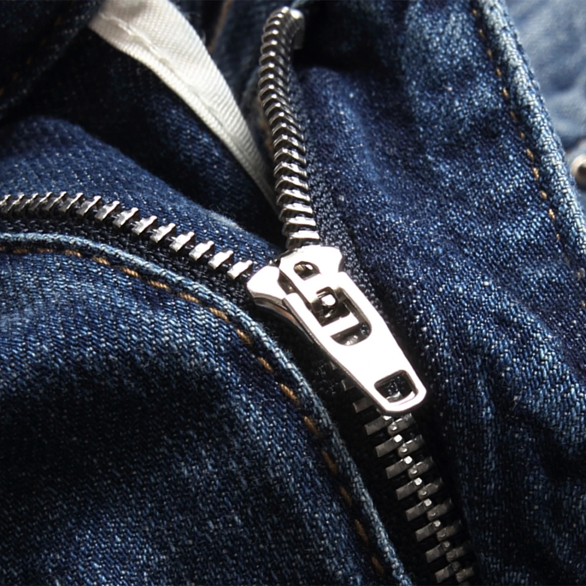 Men's Ripped Jeans Winter Trend Fashion Knee Zipper Embellishments Denim Trousers Autumn Slim Fit Streetwear Pants