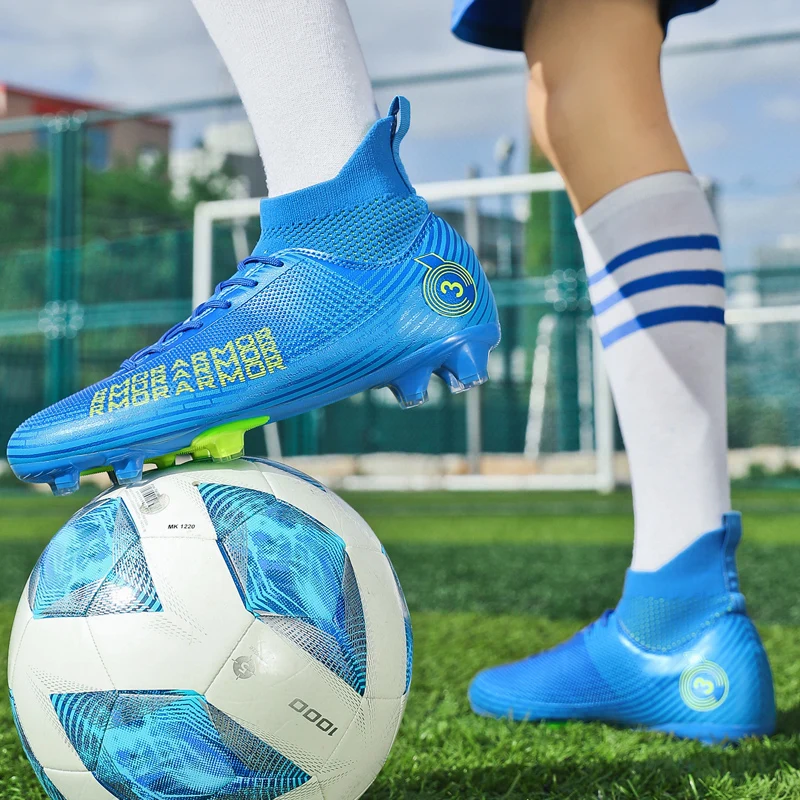 Men Futsal Football Boots Non-slip High Ankle Soccer Shoes Breathable Sociaty Chuteira Campo Cleats Long Spike Training Sneakers