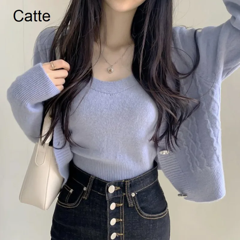 

Short Sweater Women Wear Out 2022 Early Spring New Lazy Style Cardigan Coat Suspender Sweater Top Two-piece Set