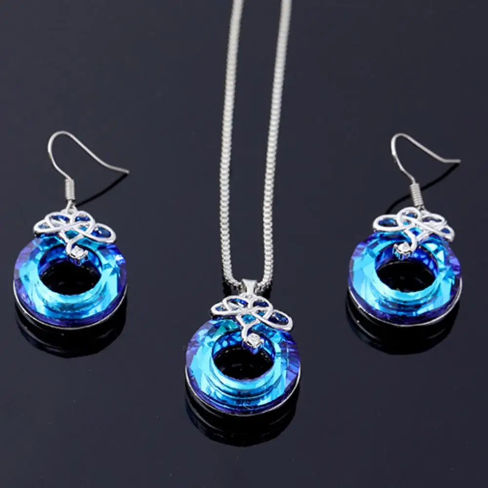 

Popular Round Pendant Gift Women Fashion Pendant Necklace Earrings Set Electroplating Bridal Jewelry Set Party Wear